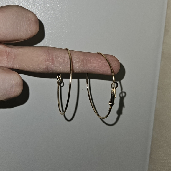 4 pairs of earrings - Picture 3 of 7